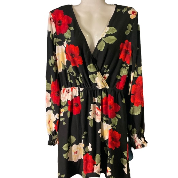 Derek Heart Dresses & Skirts - Derek Heart Women Dress floral design